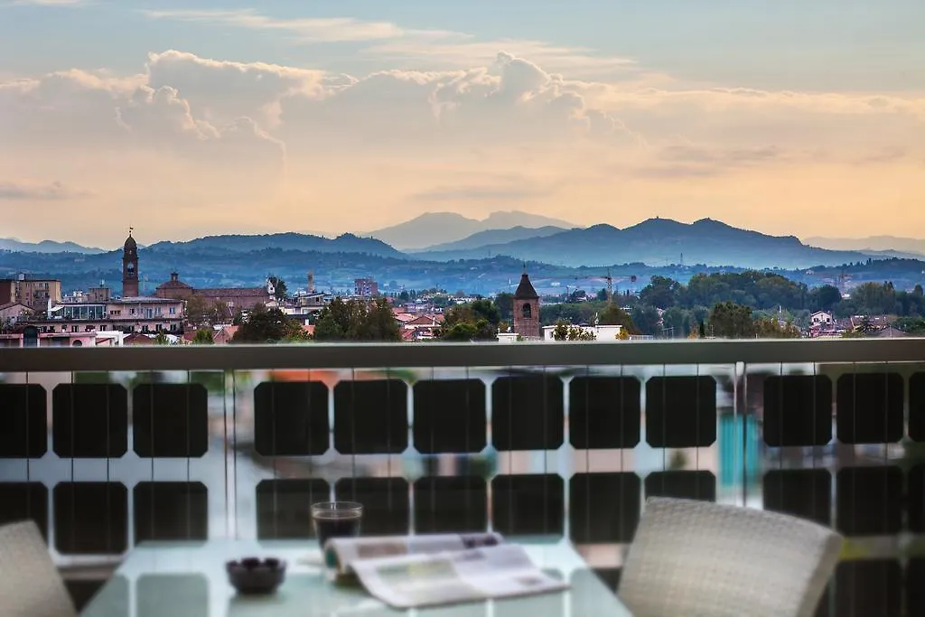 Hotel Aria Римини